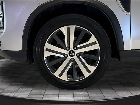 Used 2024 Mitsubishi Outlander Sport SE AWD/4WD image 33