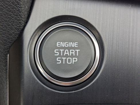 New 2026 Kia Sportage LX FWD image 38