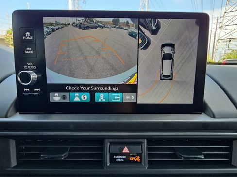 Used 2025 Honda Pilot Black Edition image 24