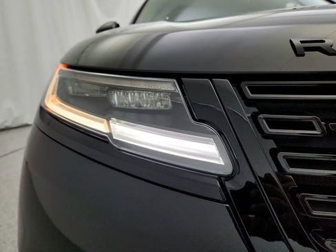 New 2026 Land Rover Range Rover Velar Dynamic SE image 30