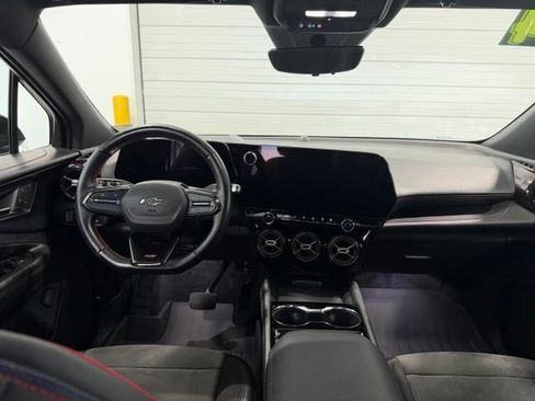 Used 2024 Chevrolet Blazer EV RS AWD/4WD image 28