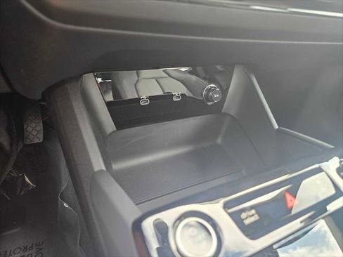 New 2025 Audi A6 e-tron Premium image 27