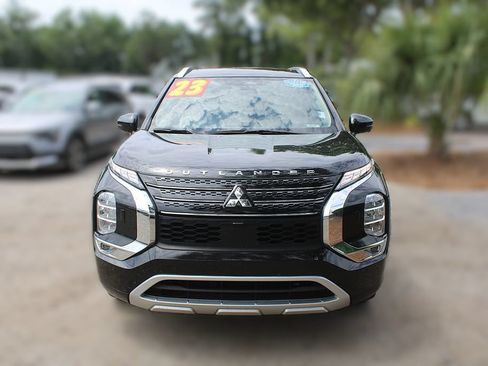 Used 2023 Mitsubishi Outlander SEL AWD/4WD image 17