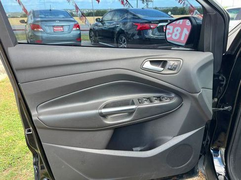 Used 2017 Ford Escape Titanium AWD/4WD image 19