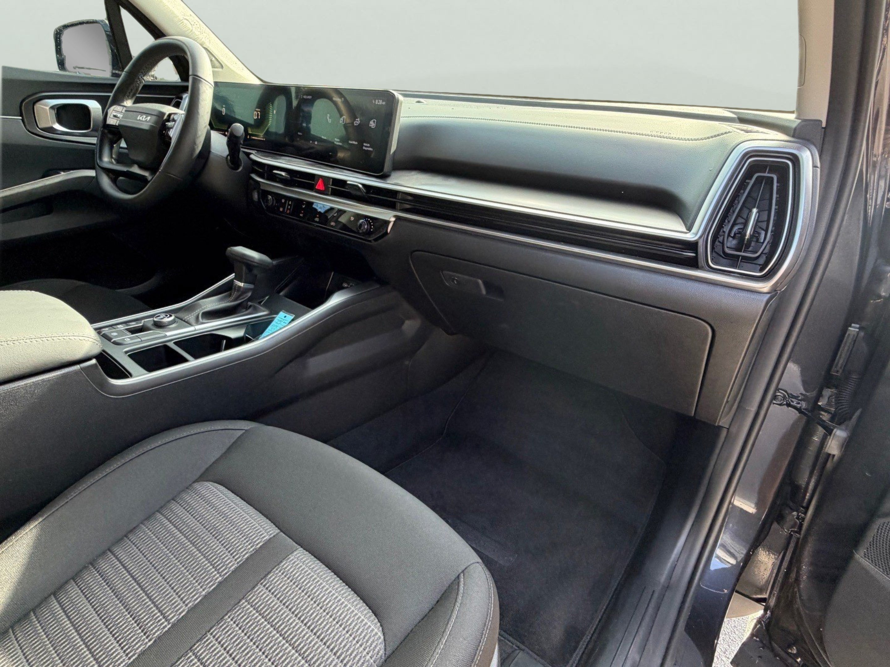 Certified 2026 Kia Sorento LX FWD image 19