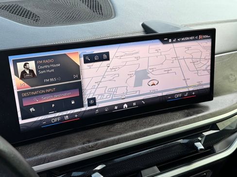 Used 2024 BMW X5 xDrive40i w/ Premium Package image 12