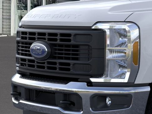 New 2026 Ford F350 XL w/ XL Off-Road Package image 17