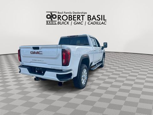 Used 2023 GMC Sierra 3500 Denali w/ Denali Ultimate Package AWD/4WD image 8
