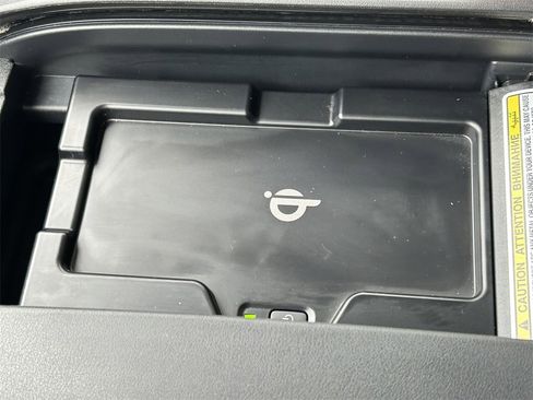 Used 2020 Toyota Highlander XLE image 35