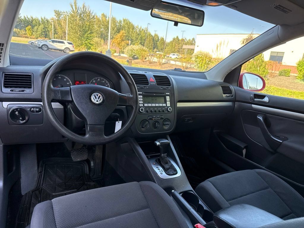 Used 2008 Volkswagen Rabbit S FWD image 19