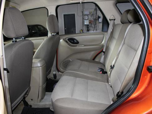 Used 2007 Ford Escape XLS FWD image 18