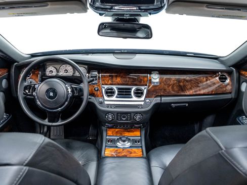 Used 2012 Rolls-Royce Ghost RWD image 15