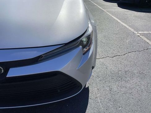 Used 2025 Toyota Corolla LE image 14