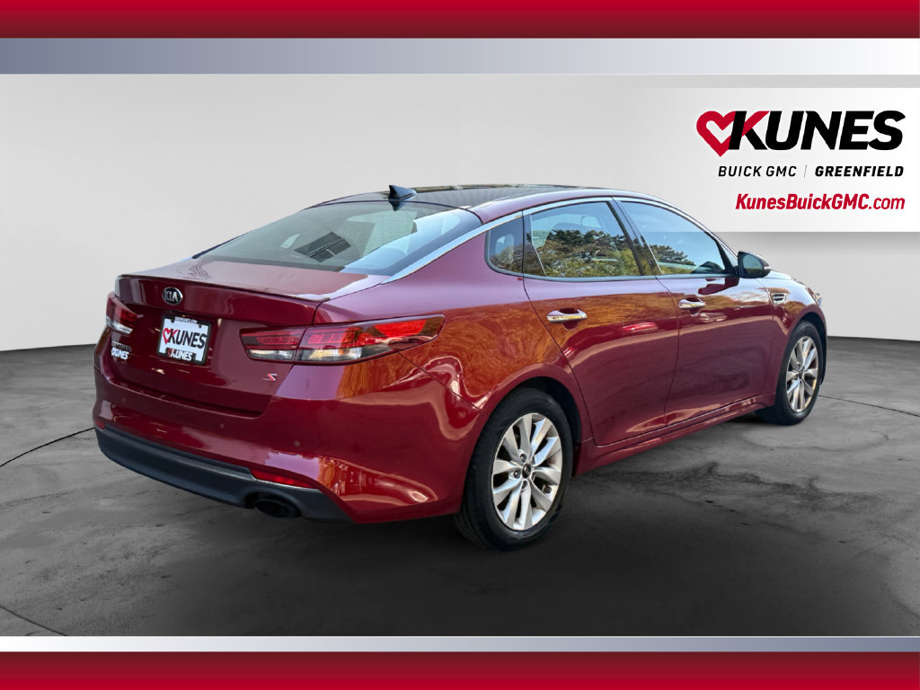 Used 2018 Kia Optima S w/ Panoramic Sunroof Package FWD image 9