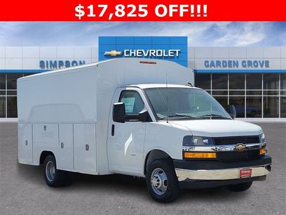 New 2025 Chevrolet Express 3500 w/ Power Convenience Package