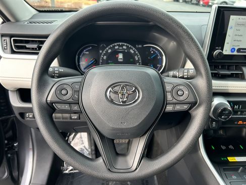Certified 2025 Toyota RAV4 XLE w/ Convenience Package image 13
