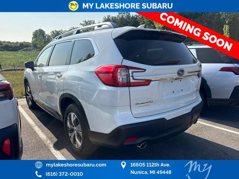 Used 2025 Subaru Ascent Premium AWD/4WD image 4