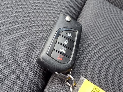 Used 2024 Toyota Corolla LE FWD image 27