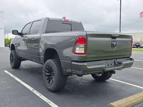Used 2022 RAM 1500 Big Horn AWD/4WD image 9