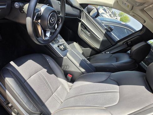 Used 2024 MAZDA CX-90 Plug-In Hybrid w/ Preferred image 4