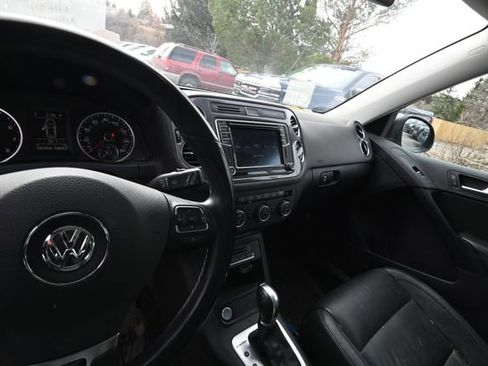 Used 2016 Volkswagen Tiguan SEL image 9