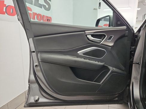 Used 2025 Acura RDX SH-AWD image 8
