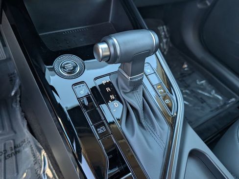 Certified 2023 Kia Niro EX image 27