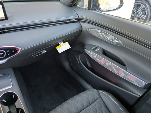 New 2025 Genesis GV70 3.5T Sport w/ Sport Advanced Package image 12