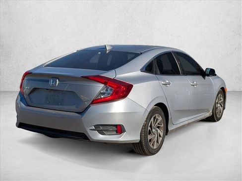 Used 2018 Honda Civic EX image 5