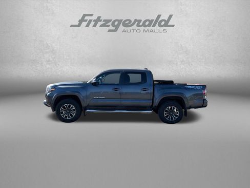 Used 2023 Toyota Tacoma TRD Sport AWD/4WD image 5