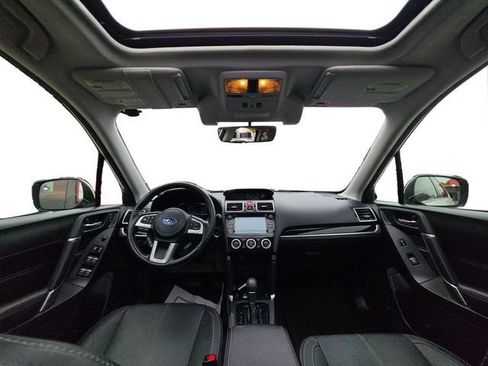 Used 2018 Subaru Forester 2.5i Touring AWD/4WD image 12