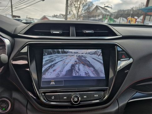 Used 2021 Chevrolet TrailBlazer RS w/ Sun and Liftgate Package image 24