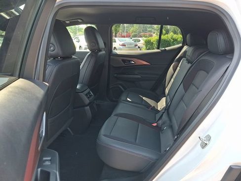 Used 2025 Chevrolet Equinox EV RS FWD image 12