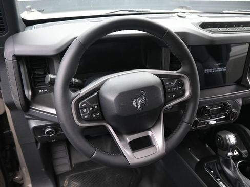 Certified 2025 Ford Bronco Badlands image 2