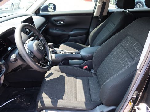 Used 2024 Honda HR-V LX image 17