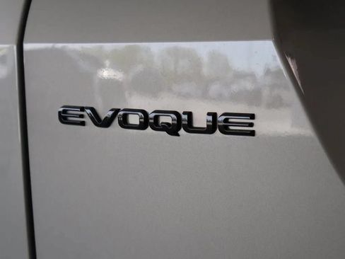 Used 2026 Land Rover Range Rover Evoque Dynamic SE AWD/4WD image 32
