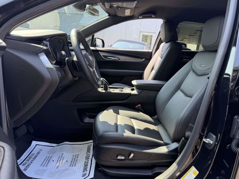 Certified 2024 Cadillac XT5 Luxury AWD/4WD image 10