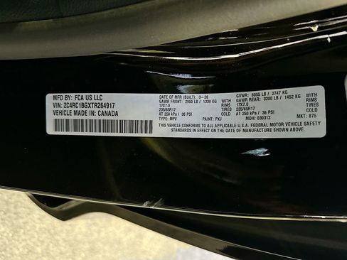 New 2026 Chrysler Pacifica Select image 32