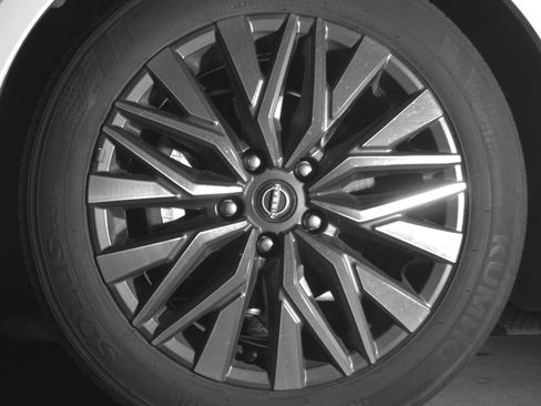 Used 2025 Nissan Altima 2.5 SV image 12