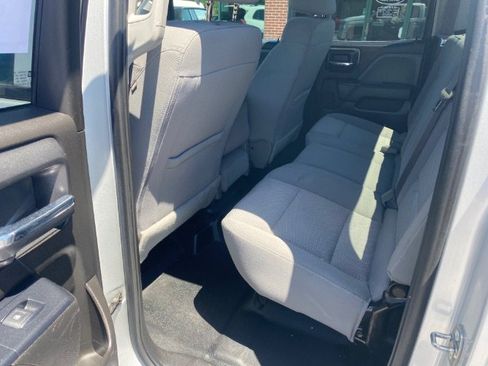Used 2017 Chevrolet Silverado 1500 W/T w/ WT Convenience Package AWD/4WD image 10