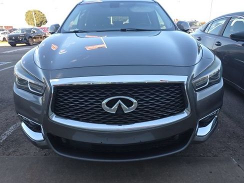 Used 2018 INFINITI QX60 FWD w/ Premium Plus Package image 2
