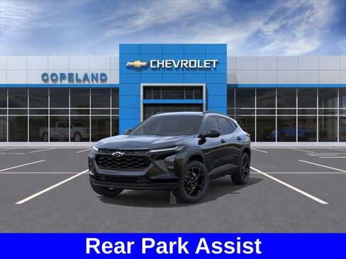 New 2026 Chevrolet Trax LT w/ Driver Confidence Package FWD image 9