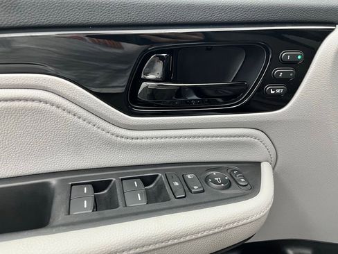Used 2024 Honda Odyssey Touring image 19