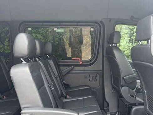 Used 2024 Mercedes-Benz Sprinter 2500 image 6