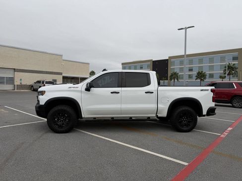 Used 2023 Chevrolet Silverado 1500 ZR2 w/ Technology Package image 24