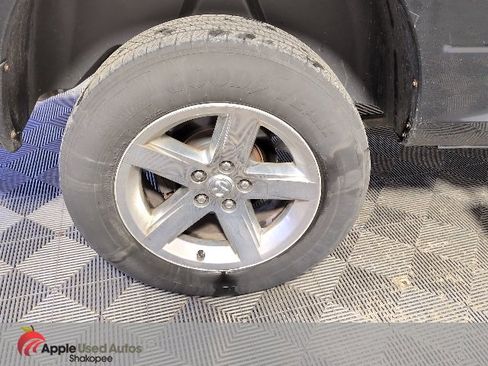 Used 2014 RAM 1500 Express image 42