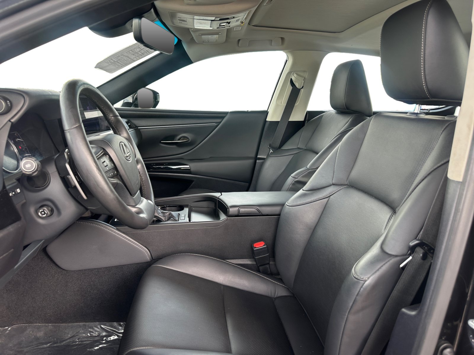 Used 2024 Lexus ES 300h w/ Premium Package FWD image 9