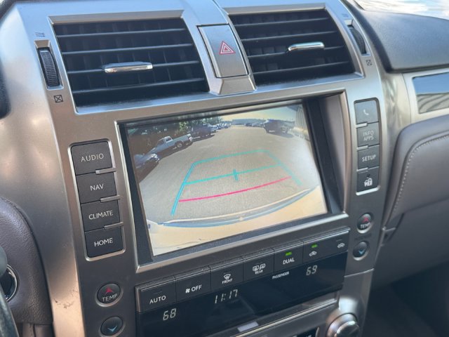 Used 2019 Lexus GX 460 AWD/4WD image 25