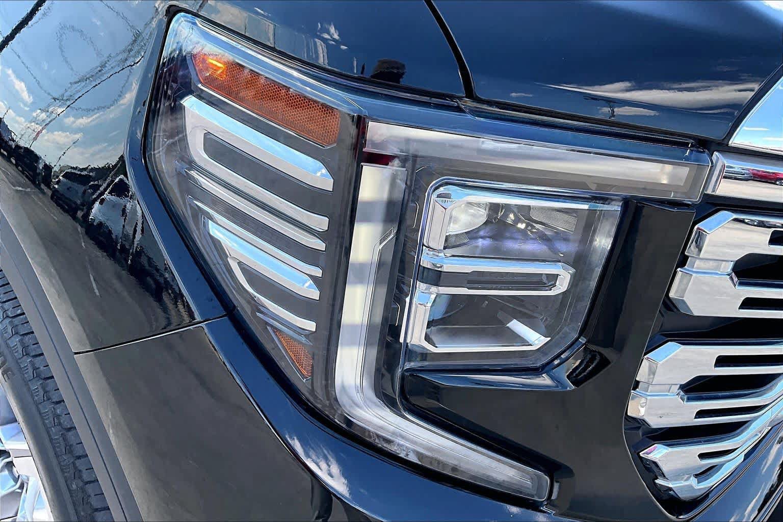 Used 2022 GMC Sierra 1500 Denali w/ Denali Reserve Package RWD image 28