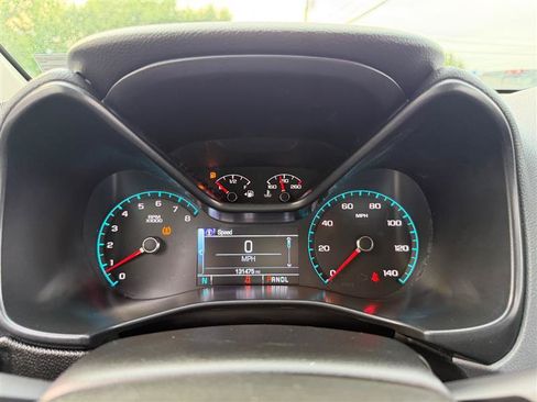 Used 2017 Chevrolet Colorado Z71 w/ Z71 Midnight Edition AWD/4WD image 31